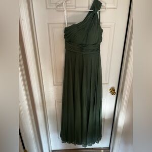 new with tags! (Never worn, bought it as a size/style trial and didn’t return!)